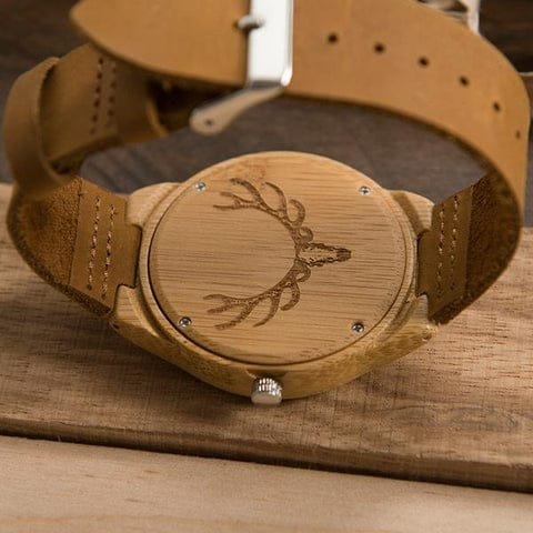 Montre en Bambou le Cerf pour un Style Naturel et écologique 2 Montre en Bambou le Cerf pour un Style Naturel et écologique
