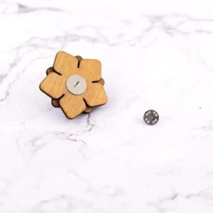 Broche Fleur Aconit Bois Événements — Bijoux en Bois